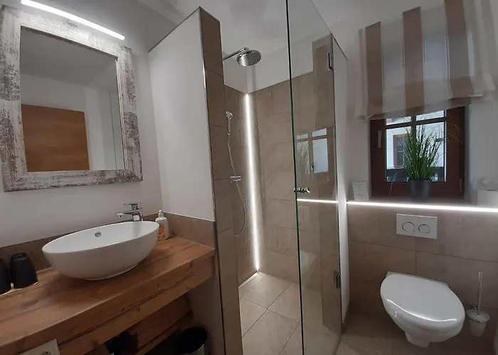 Hochalmbahnen Chalets 8W1, Waldrebe, Nahe Gondel, Hunde Willkommen